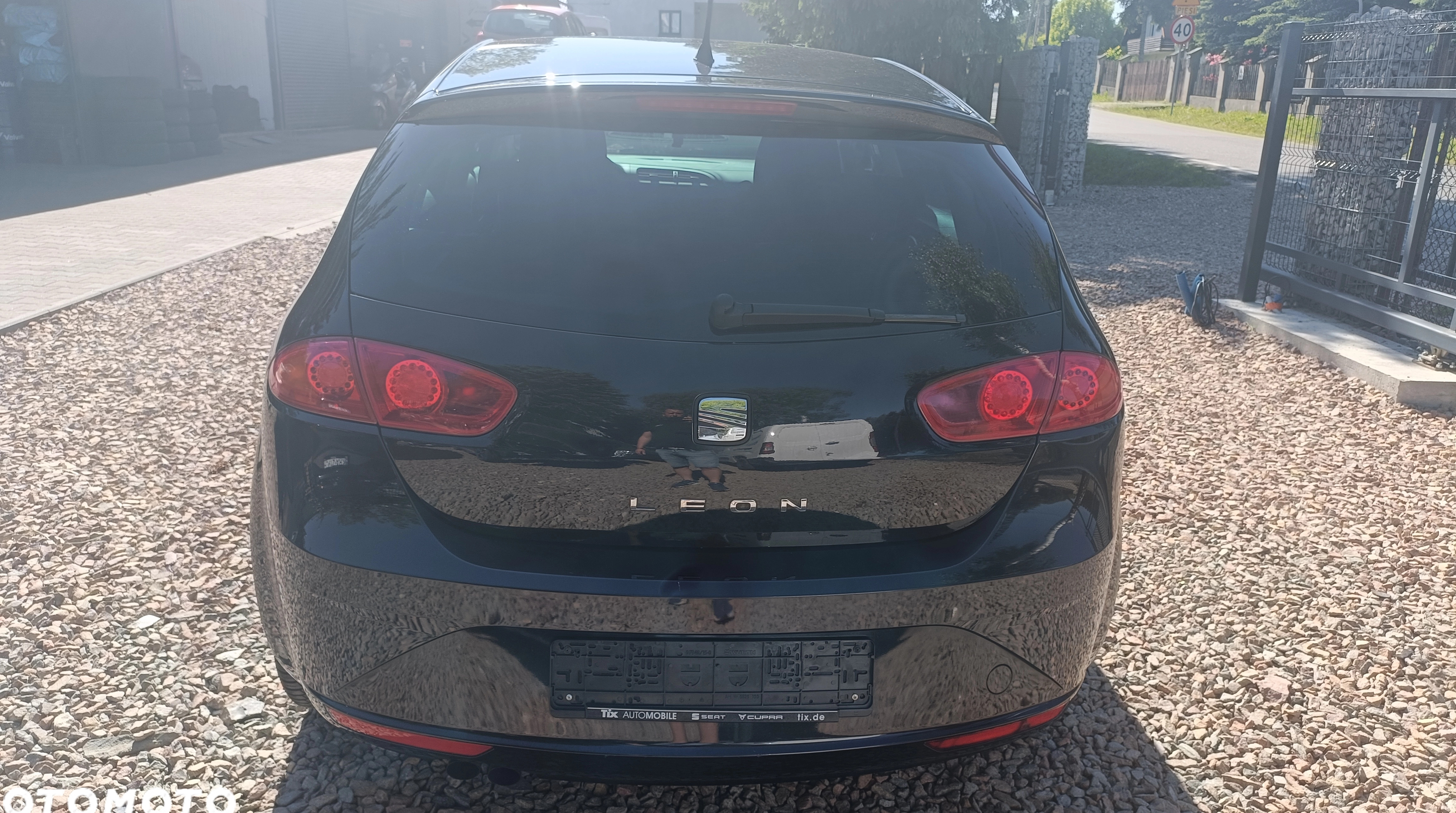 Seat Leon cena 12900 przebieg: 190000, rok produkcji 2010 z Skaryszew małe 121